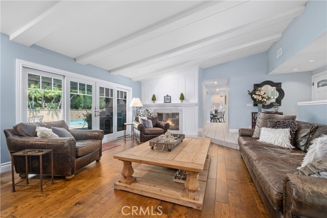 Detail Gallery Image 8 of 53 For 12261 Browning Ave, North Tustin,  CA 92705 - 5 Beds | 4/1 Baths