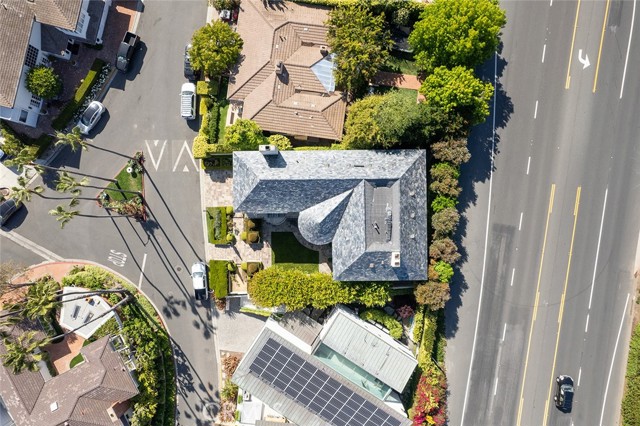 Detail Gallery Image 45 of 46 For 121 Emerald Bay, Laguna Beach,  CA 92651 - 5 Beds | 4/1 Baths