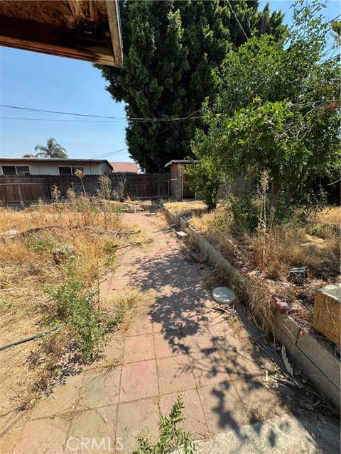 9314 Martha Way, Riverside CA: https://media.crmls.org/medias/f4b23bc8-0233-4775-8746-6edc6d03eb22.jpg