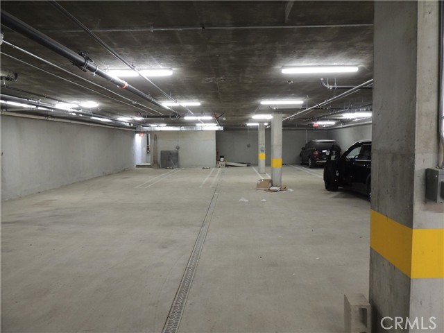 Detail Gallery Image 13 of 15 For 22735 Del Valle St #2,  Woodland Hills,  CA 91364 - 1 Beds | 1 Baths