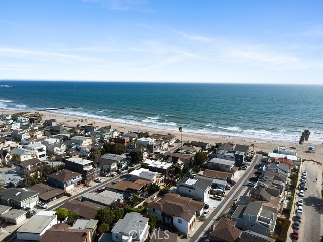 182 E McFarlane Street, Ventura CA: https://media.crmls.org/medias/f4b29633-8b5d-406a-8a78-a8734acb3006.jpg