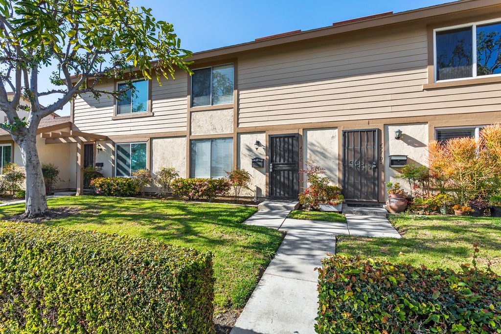 Detail Gallery Image 1 of 1 For 471 W Alton Ave #C,  Santa Ana,  CA 92707 - 3 Beds | 1/1 Baths
