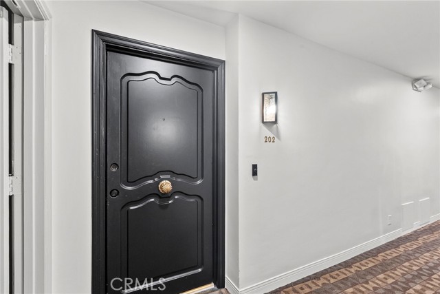 Detail Gallery Image 19 of 33 For 6752 Hillpark #202,  Los Angeles,  CA 90068 - 2 Beds | 2 Baths