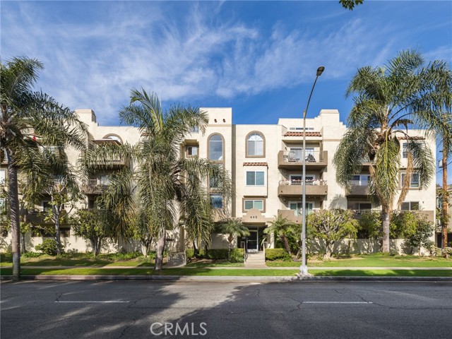 Detail Gallery Image 1 of 32 For 445 W 6th St #204,  Long Beach,  CA 90802 - 2 Beds | 2 Baths