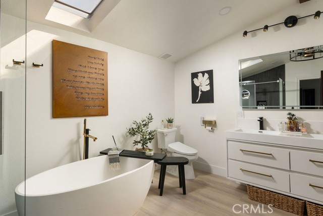 Detail Gallery Image 20 of 51 For 126 Avenida Trieste, San Clemente,  CA 92672 - 4 Beds | 4/1 Baths