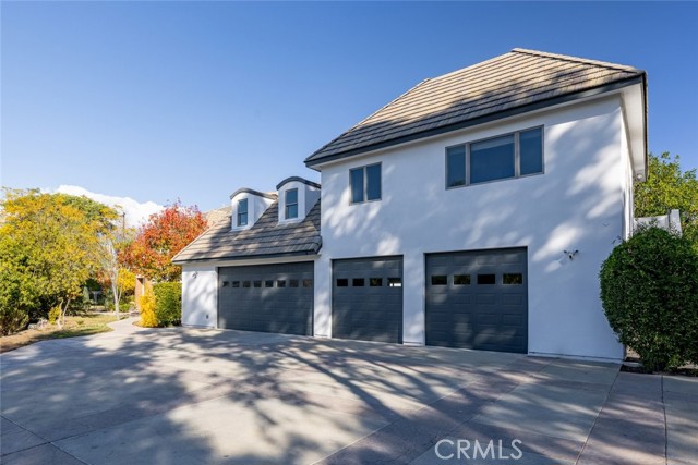 Detail Gallery Image 6 of 75 For 26644 Brooken Ave, Canyon Country,  CA 91387 - 8 Beds | 8 Baths