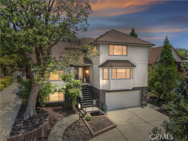 Detail Gallery Image 5 of 70 For 1211 Yellowstone Dr, Lake Arrowhead,  CA 92352 - 4 Beds | 5 Baths