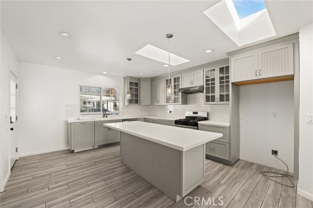 Detail Gallery Image 7 of 17 For 587 E Arrow, Upland,  CA 91786 - 5 Beds | 2 Baths