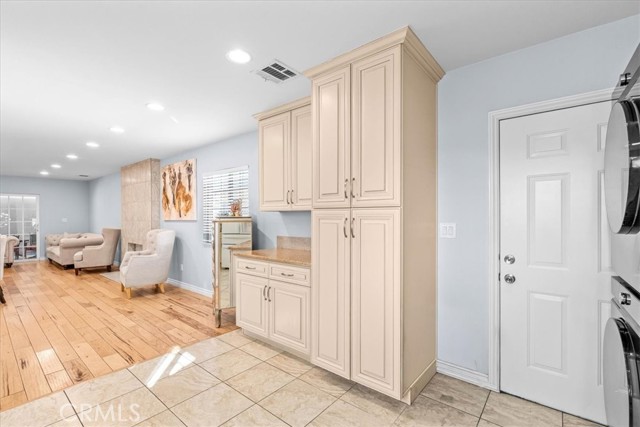 Detail Gallery Image 12 of 40 For 15951 Simonds St, Granada Hills,  CA 91344 - 7 Beds | 6 Baths