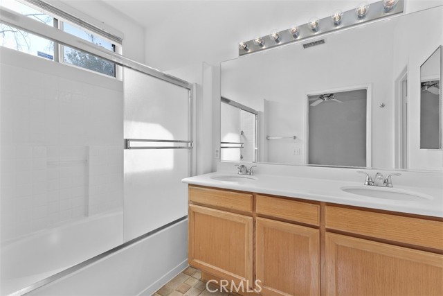 9523 Sunglow Ct., Rancho Cucamonga CA: https://media.crmls.org/medias/f4b56c68-4d88-40d4-b749-05fe69e0d845.jpg