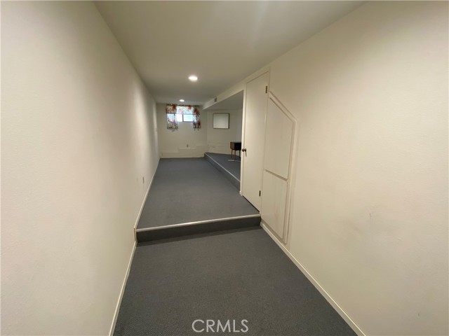 19232 N Shore Court, Hidden Valley Lake CA: https://media.crmls.org/medias/f4b5ce2d-3552-4e6e-b180-85520b10fa9c.jpg