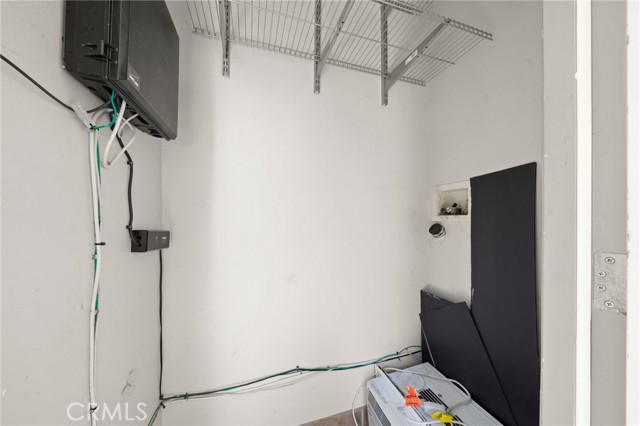 1145 Roswell Avenue, Long Beach CA: https://media.crmls.org/medias/f4b681a1-fa7e-4bd0-81d4-9578f06eed13.jpg