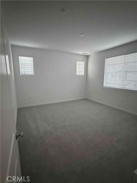 Detail Gallery Image 8 of 21 For 32879 Manhattan Ave, Winchester,  CA 92596 - 4 Beds | 2/1 Baths