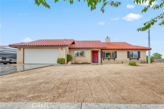 Detail Gallery Image 1 of 25 For 56888 Navajo Trl, Yucca Valley,  CA 92284 - 3 Beds | 2 Baths