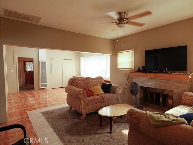 Detail Gallery Image 2 of 32 For 432 W 14th St, San Bernardino,  CA 92405 - 2 Beds | 1 Baths