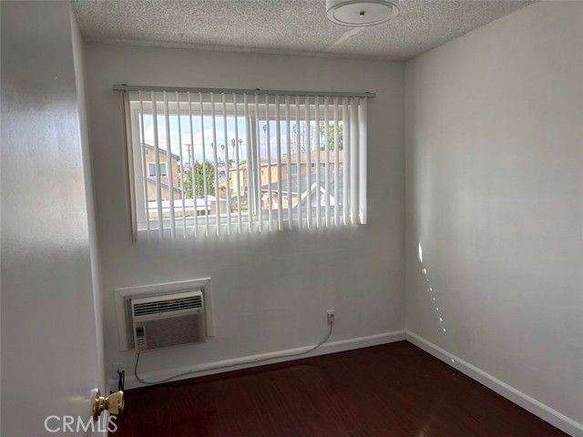1501 S 4TH, Alhambra CA: https://media.crmls.org/medias/f4b7257b-4c8a-4e86-a8c1-69fa4c114224.jpg
