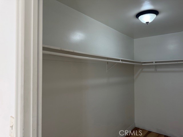 https://media.crmls.org/medias/f4b79a19-3b14-4de3-8b79-17f255270862.jpg?preset=X-Large