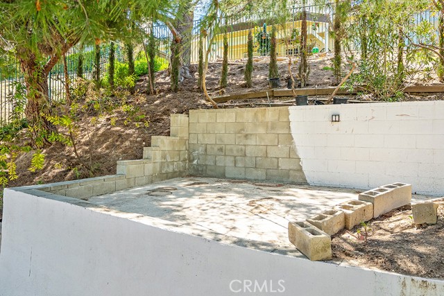 Detail Gallery Image 53 of 62 For 14846 Narcissus Crest Ave, Canyon Country,  CA 91387 - 5 Beds | 2/1 Baths