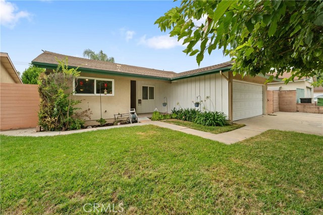 Detail Gallery Image 1 of 1 For 7500 Donna Ave, Reseda,  CA 91335 - 4 Beds | 2 Baths