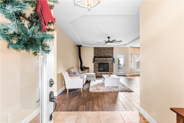 Detail Gallery Image 6 of 47 For 26820 Stirrup, Tehachapi,  CA 93561 - 3 Beds | 2 Baths