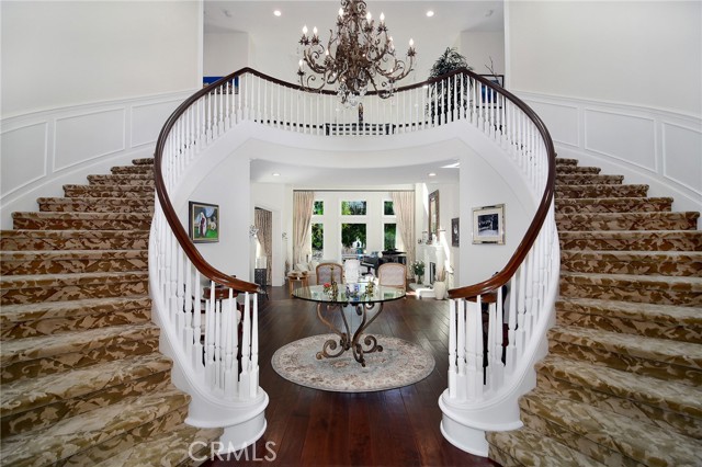 Detail Gallery Image 30 of 59 For 19134 Briarfield Way, Tarzana,  CA 91356 - 6 Beds | 7/1 Baths