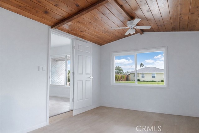 Detail Gallery Image 17 of 30 For 2002 N Woodridge, Hanford,  CA 93230 - 3 Beds | 1 Baths