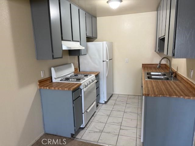 6242 Vineland Avenue, North Hollywood CA: https://media.crmls.org/medias/f4bb2202-69b1-4901-a543-b0aead2f2323.jpg
