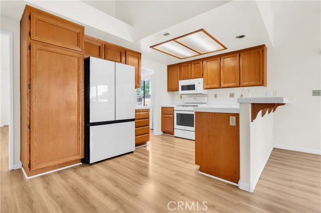 41402 Willow Run Road, Temecula CA: https://media.crmls.org/medias/f4bbe91c-a6b5-4261-b0d1-9109e06d5770.jpg