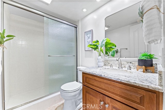 201 Bay Shore Avenue, Long Beach CA: https://media.crmls.org/medias/f4bcea44-3ef0-4751-8a59-df0a0669da47.jpg