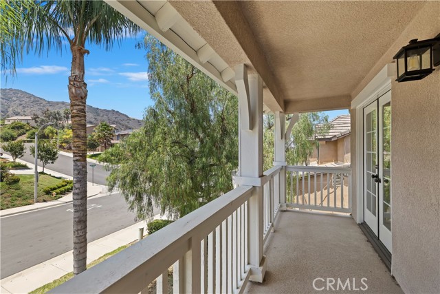 8581 Camino Limon Road, Corona CA: https://media.crmls.org/medias/f4bcf838-74c2-45d1-a361-9b16f67ca7c1.jpg