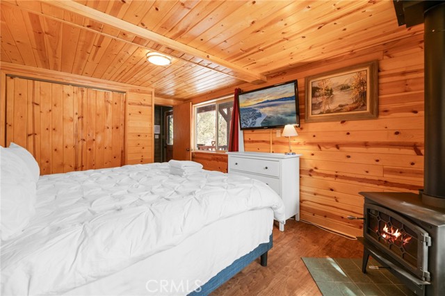 Detail Gallery Image 18 of 32 For 43339 Deer Canyon Rd, Big Bear Lake,  CA 92315 - 2 Beds | 2 Baths
