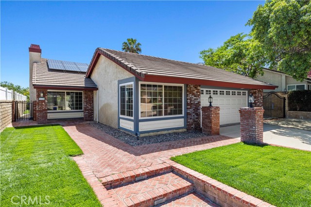 Detail Gallery Image 4 of 38 For 31332 Cherry Dr, Castaic,  CA 91384 - 3 Beds | 2 Baths