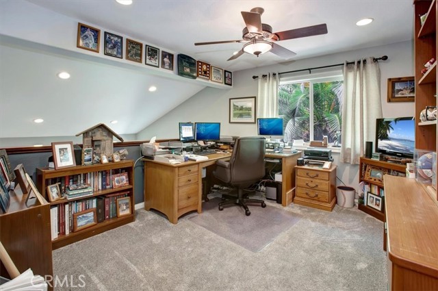 26181 San Marino Court, Mission Viejo CA: https://media.crmls.org/medias/f4beb7c8-e506-4464-8ec1-e3c5d501b84e.jpg