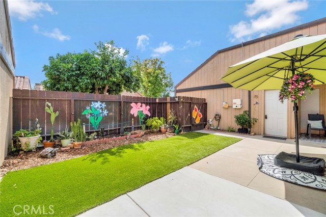 Detail Gallery Image 22 of 25 For 1751 W Santa Ana, Fresno,  CA 93705 - 2 Beds | 2/1 Baths