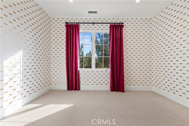 Detail Gallery Image 32 of 49 For 111 Vigna, Irvine,  CA 92602 - 4 Beds | 3 Baths
