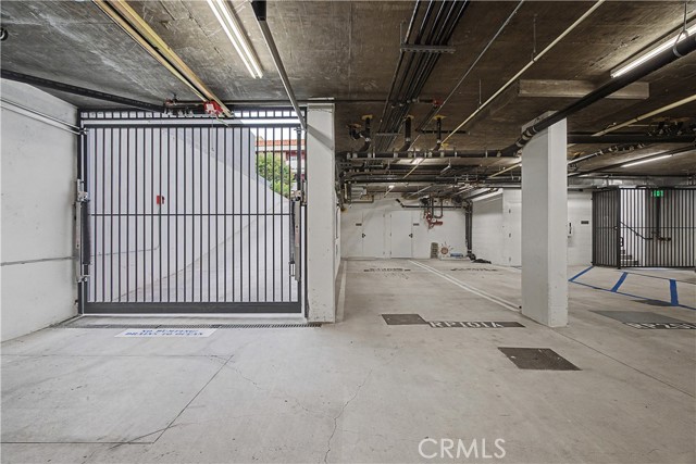 Detail Gallery Image 29 of 31 For 3981 Moore St #101,  Los Angeles,  CA 90066 - 2 Beds | 2 Baths