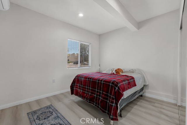 Detail Gallery Image 48 of 61 For 7701 Baird Ave, Reseda,  CA 91335 - – Beds | – Baths