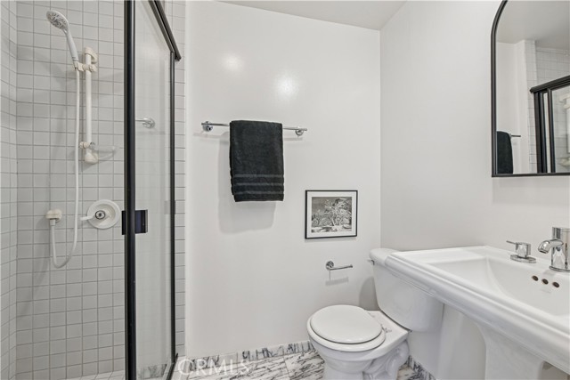 Detail Gallery Image 17 of 21 For 6 Voyage St #204,  Marina Del Rey,  CA 90292 - 2 Beds | 2 Baths