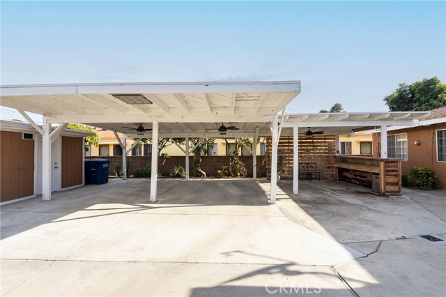 Detail Gallery Image 20 of 36 For 6133 Orchard Ave, Huntington Park,  CA 90255 - 4 Beds | 3 Baths