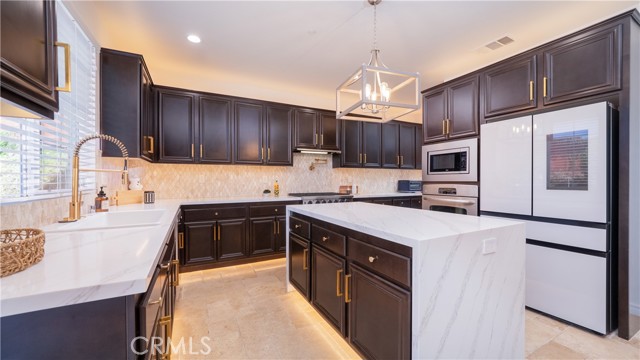 Detail Gallery Image 12 of 74 For 5142 Crimson Pl, Rancho Cucamonga,  CA 91739 - 4 Beds | 3/1 Baths