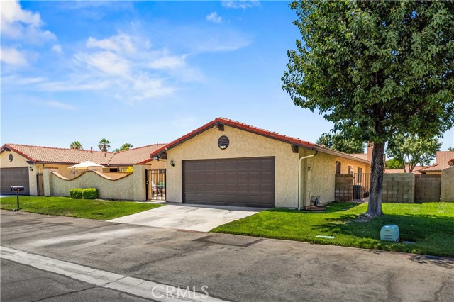 43743 Frieda Court, Lancaster CA: https://media.crmls.org/medias/f4c01395-2109-4917-afec-8aa5aac054f8.jpg