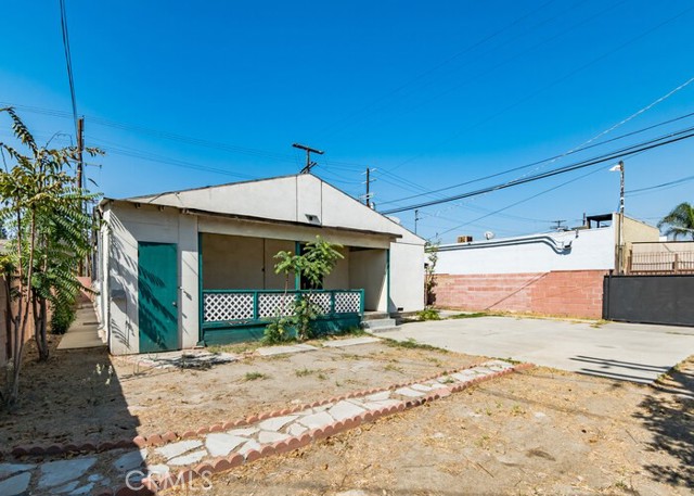 7940 Vineland Avenue photo 7