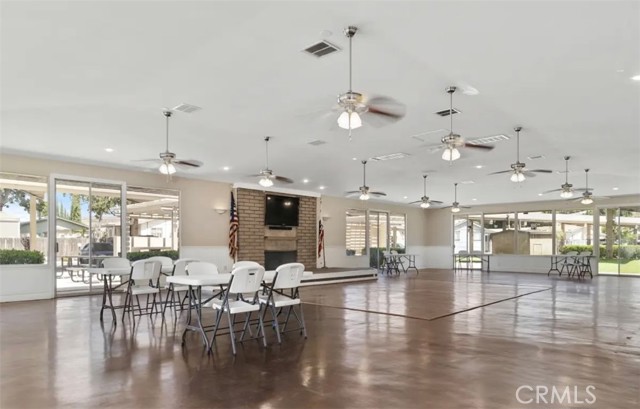 4901 Green River, Corona CA: https://media.crmls.org/medias/f4c08a9c-1d87-48f0-9f84-b954b523cf6e.jpg