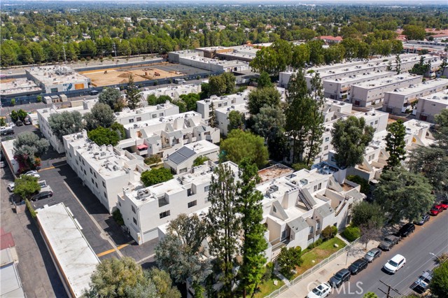 Detail Gallery Image 37 of 42 For 18411 Hatteras St #138,  Tarzana,  CA 91356 - 3 Beds | 2/1 Baths