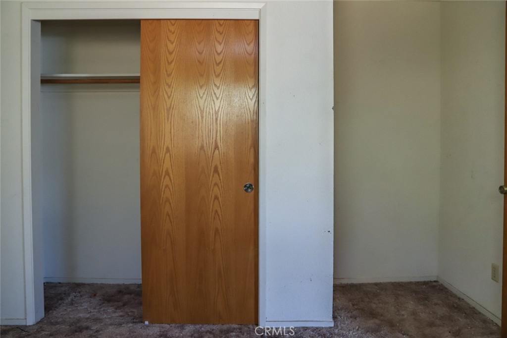 https://media.crmls.org/medias/f4c17048-7801-413b-a28d-d7cfeda5967d.jpg?preset=X-Large