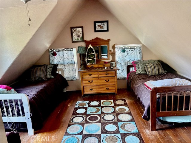 Detail Gallery Image 11 of 22 For 876 Lark Rd, Wrightwood,  CA 92397 - 3 Beds | 1 Baths
