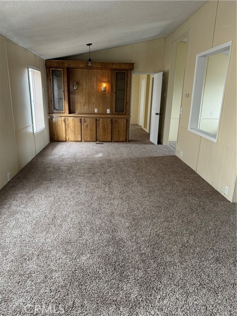 Detail Gallery Image 3 of 13 For 216 Eastern Ave, Taft,  CA 93268 - 3 Beds | 2 Baths