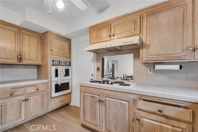 13624 Vose Street, Valley Glen CA: https://media.crmls.org/medias/f4c1d113-d03c-417a-a657-a41d5143b2c6.jpg