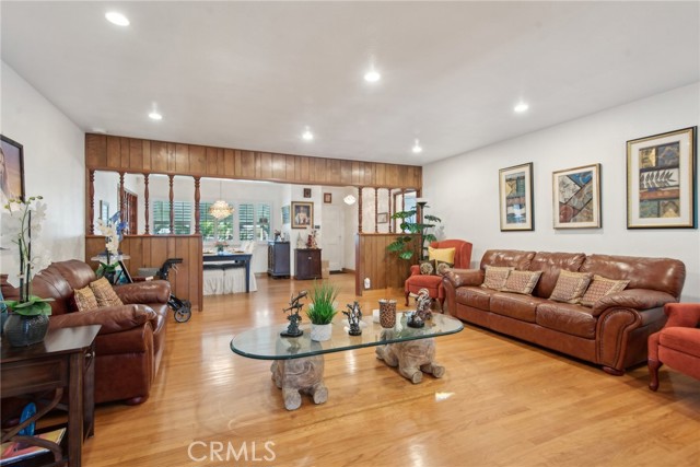 Image 5 of 52 For 12268 Samoline Avenue