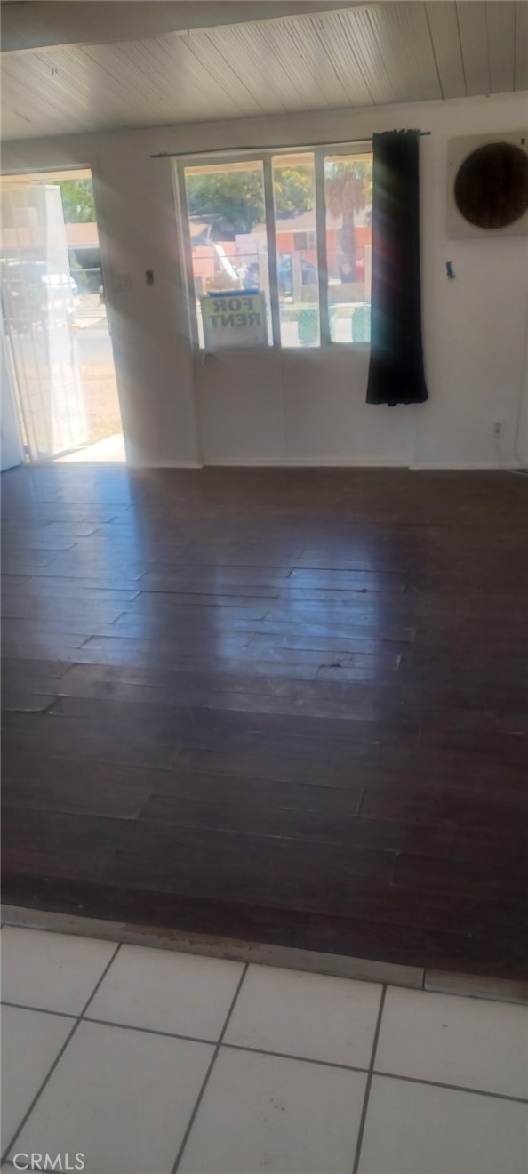 45541 Gadsden Avenue, Lancaster CA: https://media.crmls.org/medias/f4c24188-5714-4d88-98fd-1a634130cfa7.jpg